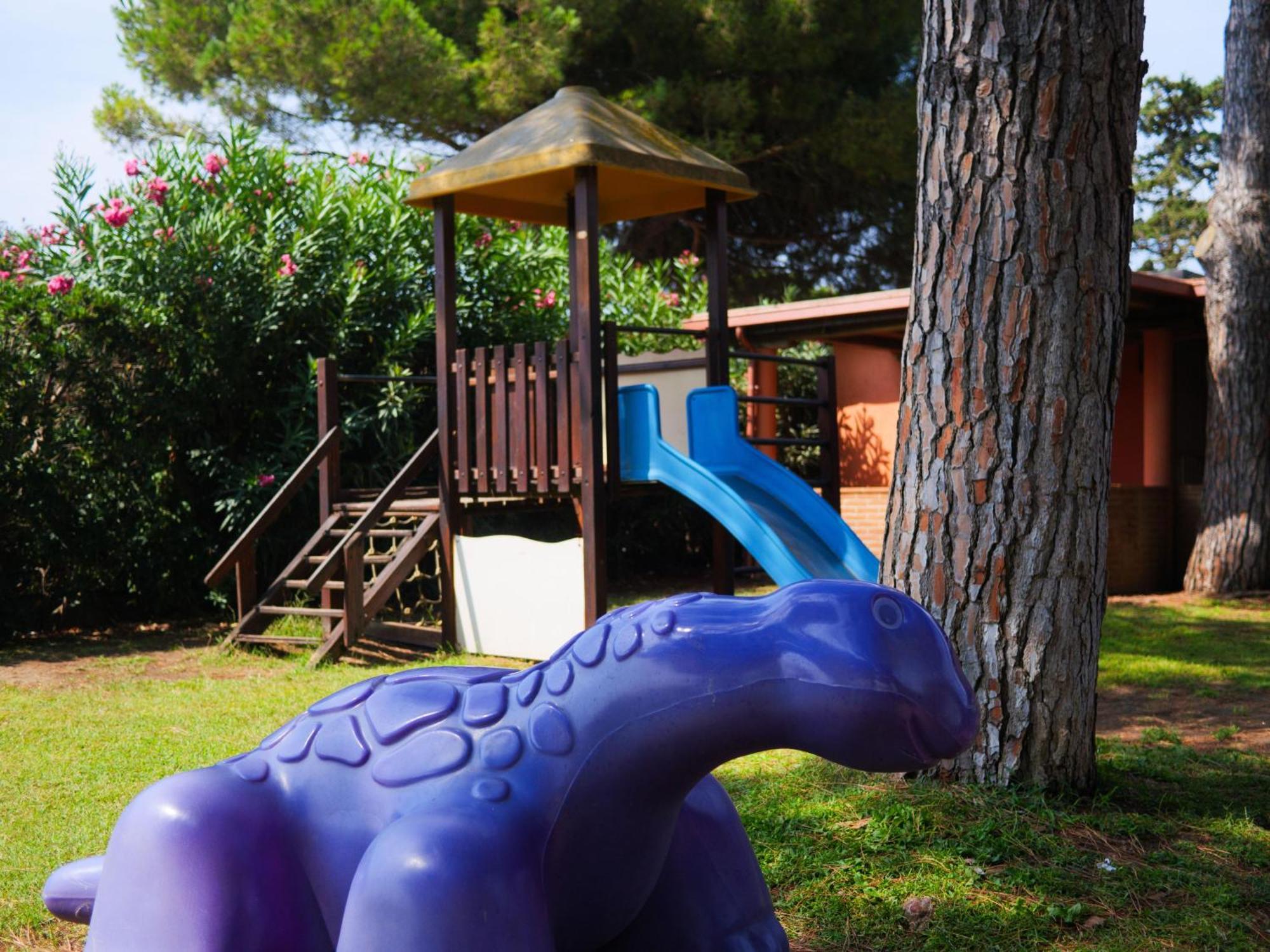 Gitavillage Club Degli Amici Pescia Romana Exterior foto